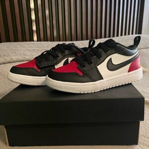 Jordan 1 Low Alt